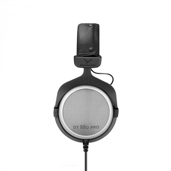 beyerdynamic-dt-880-pro-front-1.png